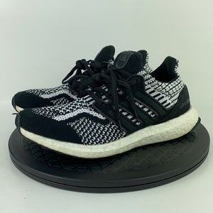 adidas | Shoes | Adidas Ultraboost 5 Dna Blackwhite Running Shoes Fz850 Womens Size 7 | Poshmark adidas | Shoes | Adidas Ultraboost 5 Dna Blackwhite Running Shoes Fz850 Womens Size 7 | Poshmark